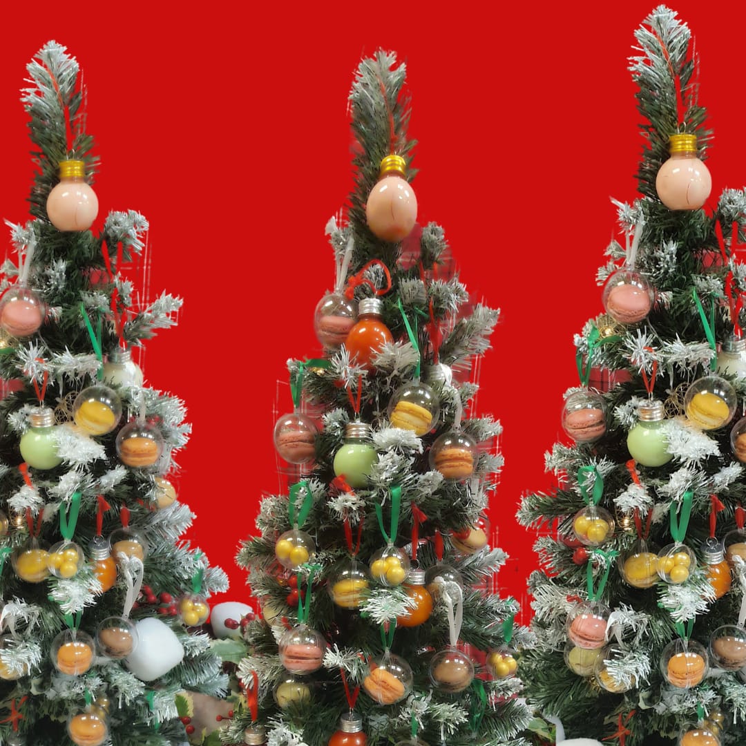 144 Christmas Macaroons Bauble's - Hire Candy Floss UKCotton CandylandMacaron