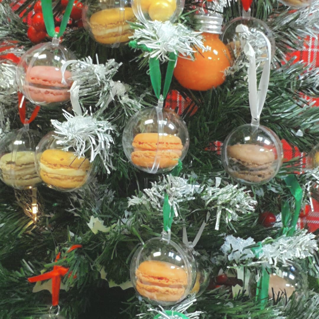 144 Christmas Macaroons Bauble's - Hire Candy Floss UKCotton CandylandMacaron